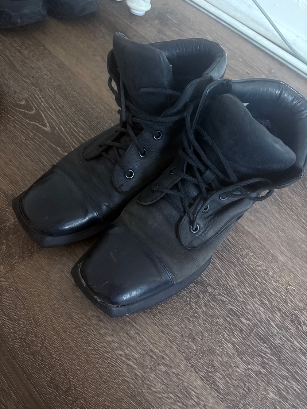 Avant garde leather John fluevog silver boots